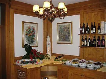 Hotel Des Alpes Cortina d'Ampezzo 3*,
