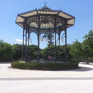 https://guglielmo-rooms-bb.taorminaitalyhotels.com